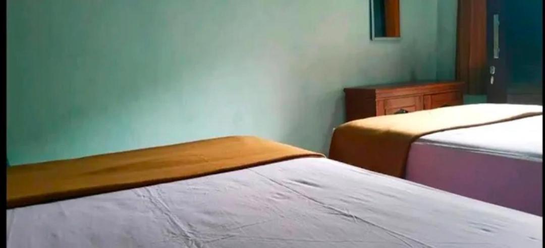 Putri Nyale Bungalow Kuta  Zewnętrze zdjęcie