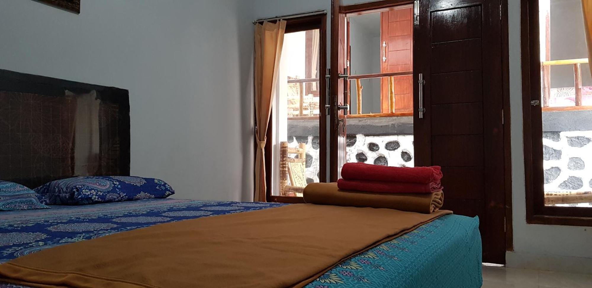Putri Nyale Bungalow Kuta  Zewnętrze zdjęcie
