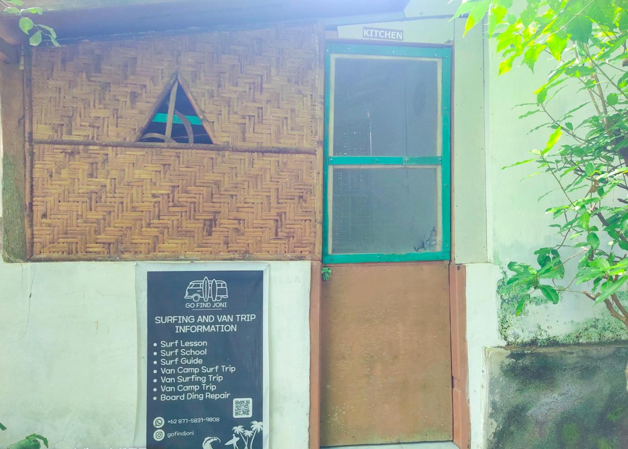 Putri Nyale Bungalow Kuta  Zewnętrze zdjęcie