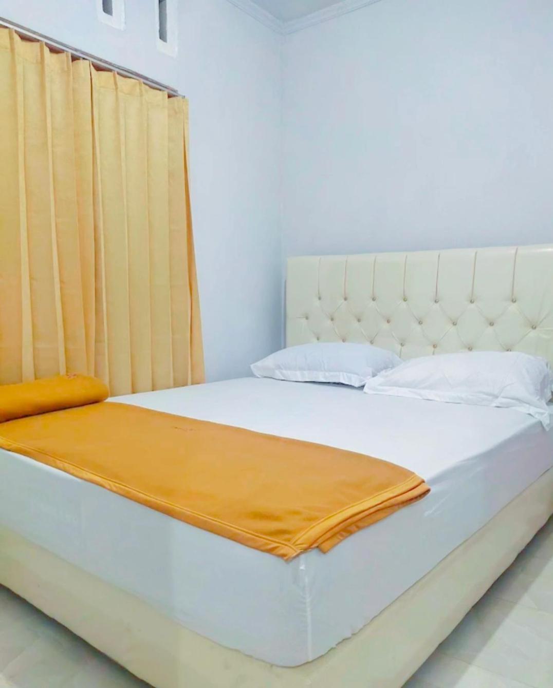 Putri Nyale Bungalow Kuta  Zewnętrze zdjęcie