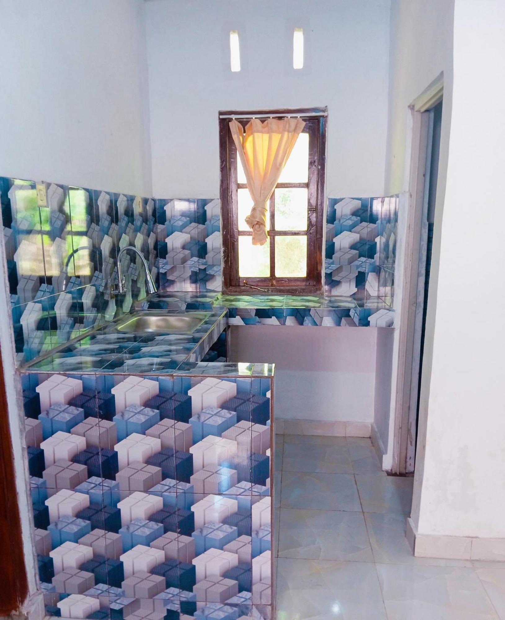 Putri Nyale Bungalow Kuta  Zewnętrze zdjęcie